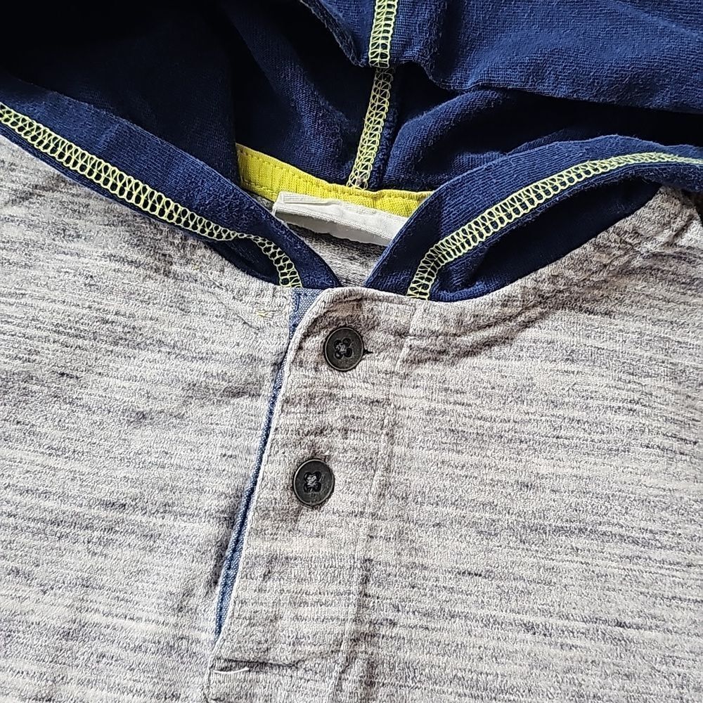 5/$25 🧡 Boy's Long Sleeve Pullover with Hood Sz S - Picture 3 of 6